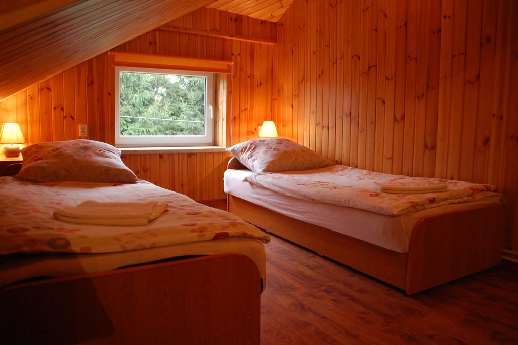 Agroturystyka Pod Swierkami Nadrybie 部屋 写真