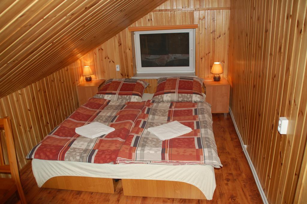 Agroturystyka Pod Swierkami Nadrybie 部屋 写真